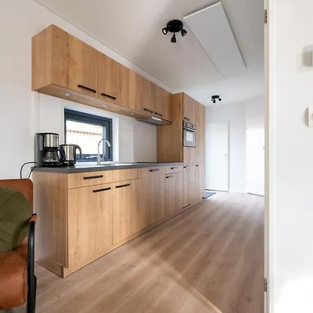 Schitterend Gelegen Luxe Ingericht 6 Persoons Aan De Bossen In 4-15 Chalet