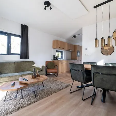 Chalet Schitterend Gelegen Luxe Ingericht 6 Persoons Aan De Bossen In 4-15 *