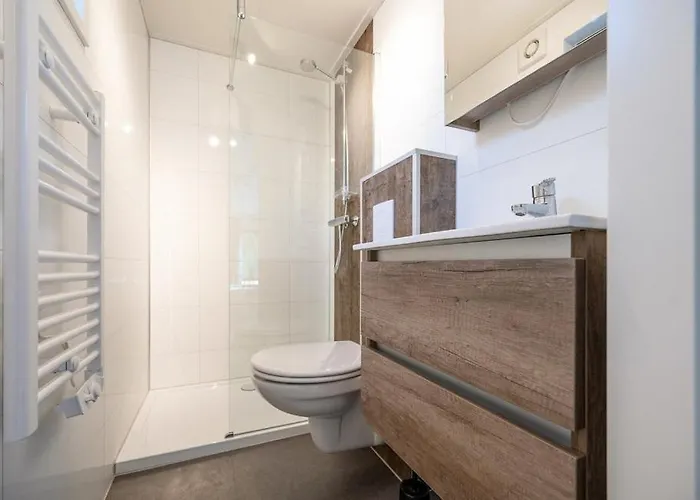 Schitterend Gelegen Luxe Ingericht 6 Persoons Aan De Bossen In 4-15