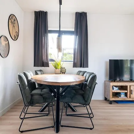 Schitterend Gelegen Luxe Ingericht 6 Persoons Aan De Bossen In 4-15