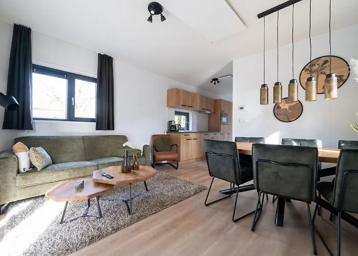 Chalet Schitterend Gelegen Luxe Ingericht 6 Persoons Aan De Bossen In 4-15 *